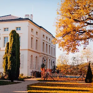 Chateau De Longpre Hotel Varilhes